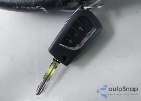 2015 Toyota Corolla S Plus z USA, uszkodzony, nr VIN 2T1BURHEXFC242746